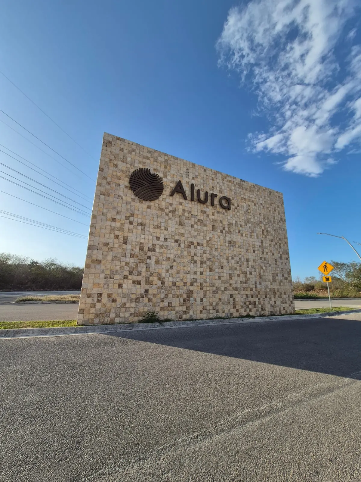 Alura · Photo 4 of 6